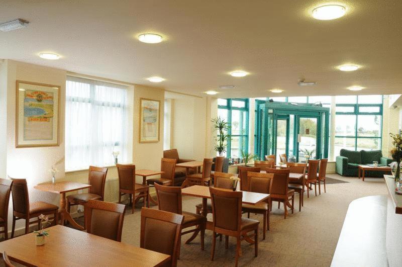 Sefton Express Hotel Ballasalla Bagian luar foto