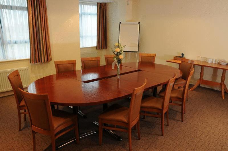 Sefton Express Hotel Ballasalla Bagian luar foto