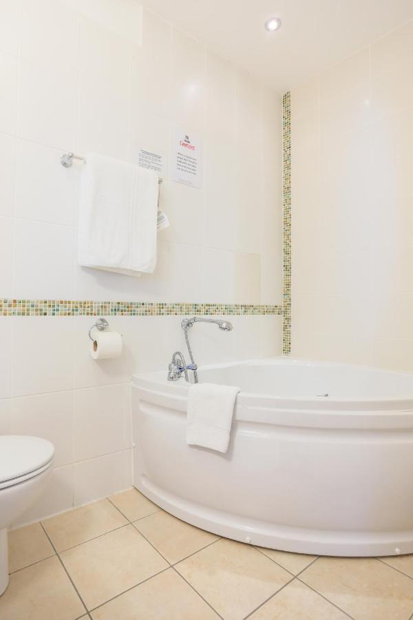 Sefton Express Hotel Ballasalla Bagian luar foto